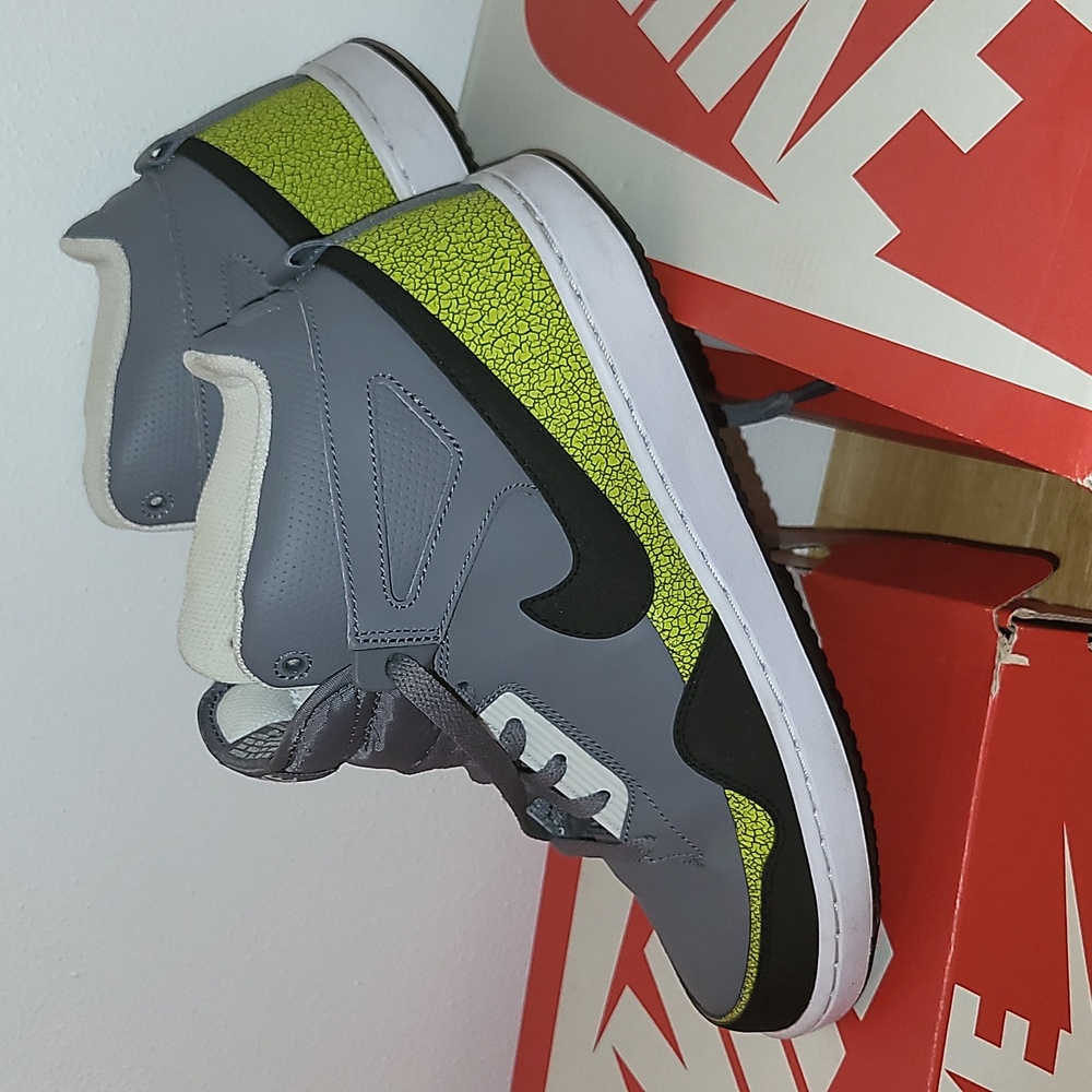NIKE Sneakers Men Alphaballer